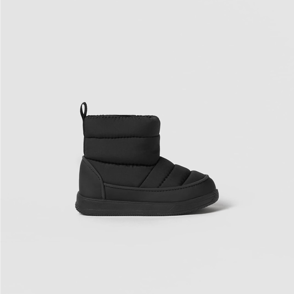 Zara Quilted Winter Boots in Black Size 26